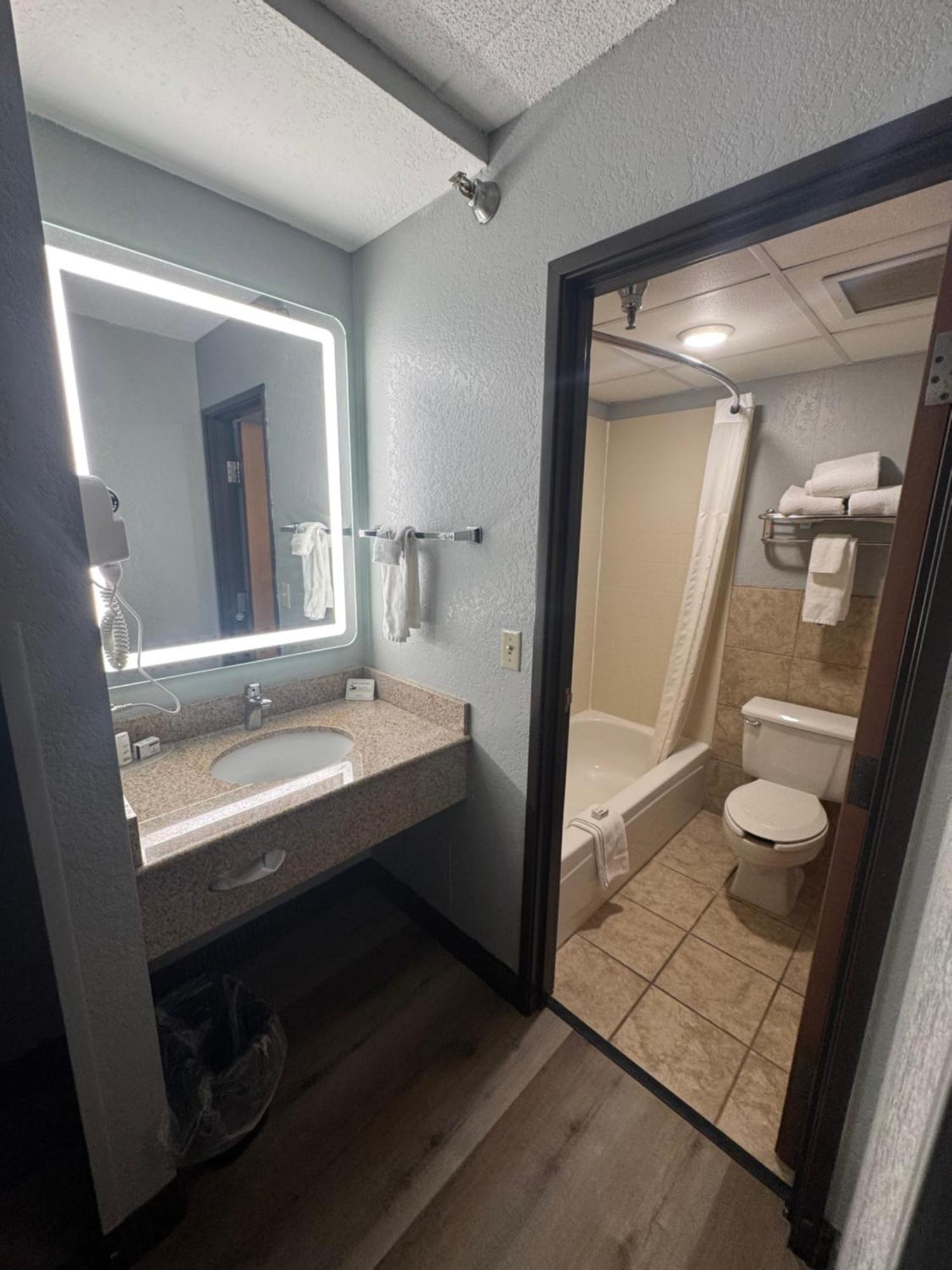 Americinn By Wyndham אלברט לי מראה חיצוני תמונה